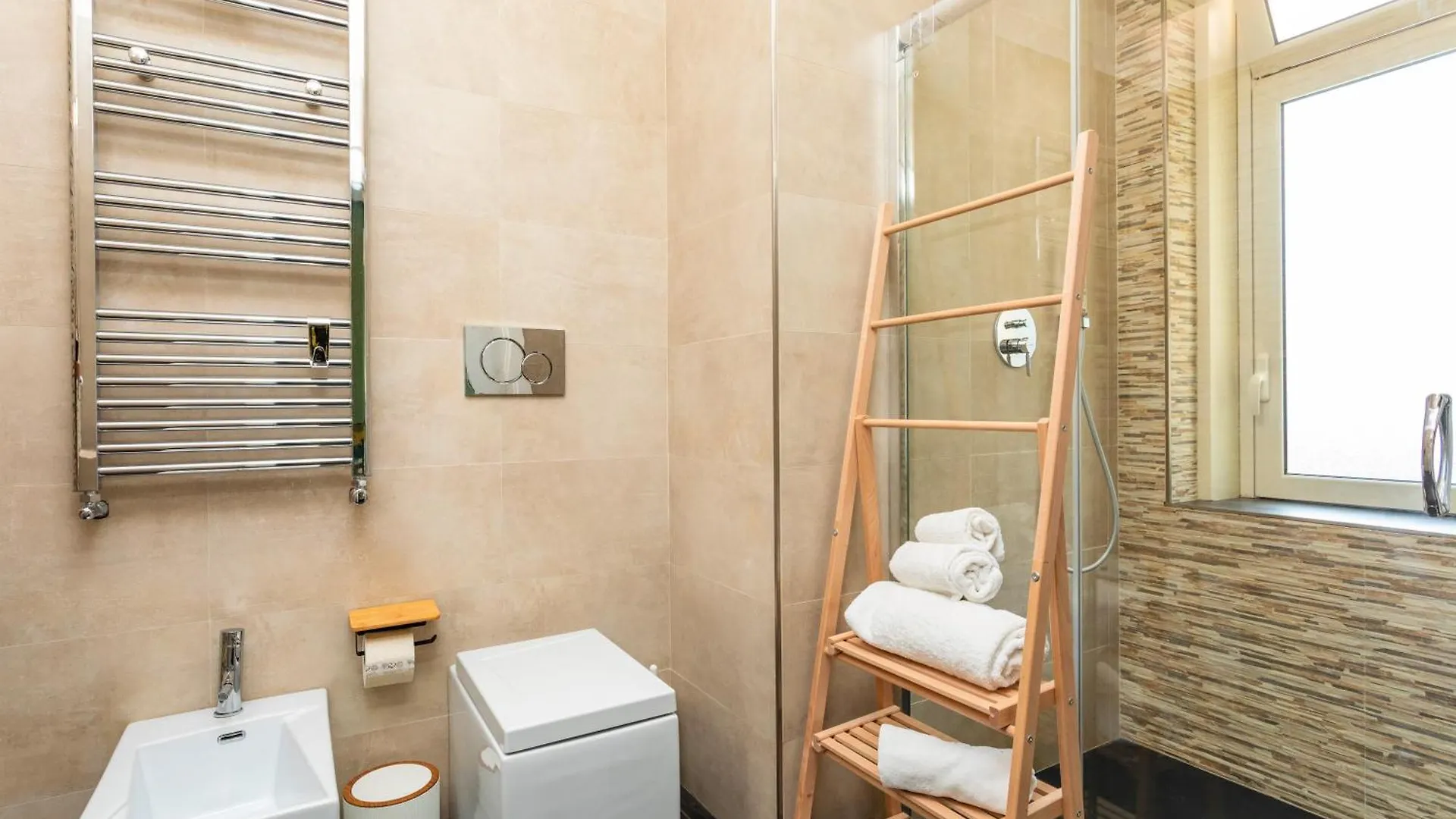 Namuri Rooms Downtown Κατάνια Bed and Breakfast